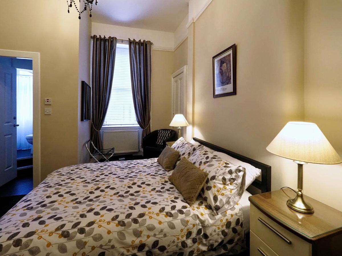 Browns Bed And Breakfast Единбург Екстериор снимка